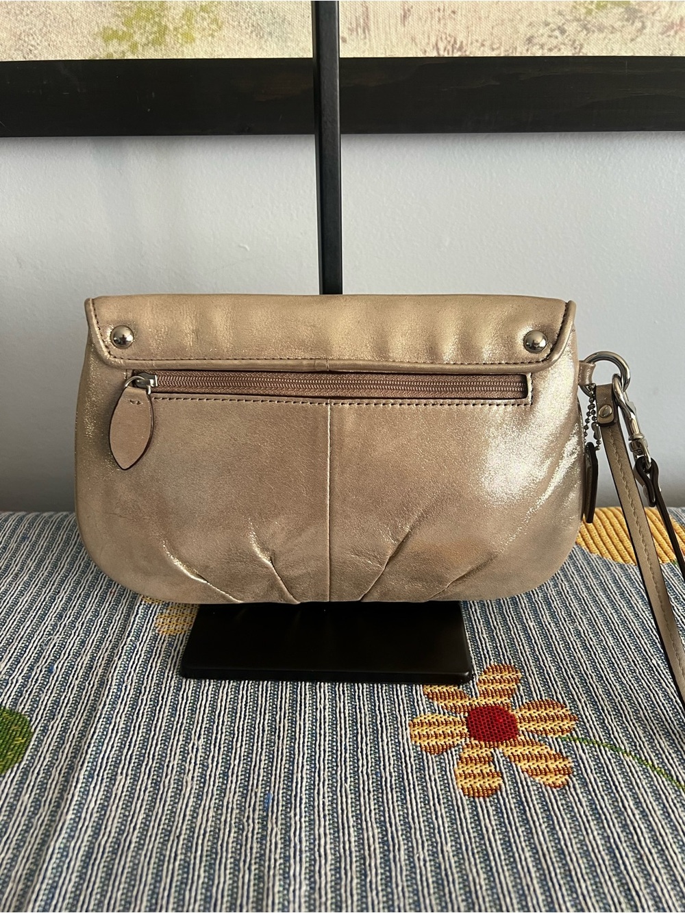 Coach Pleated Metallic Gold Leather Wristlet Clutch EUC - Picture 5 of 10